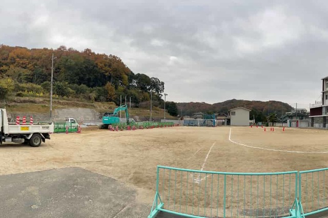 福山市立戸手小学校外構整備工事の画像03