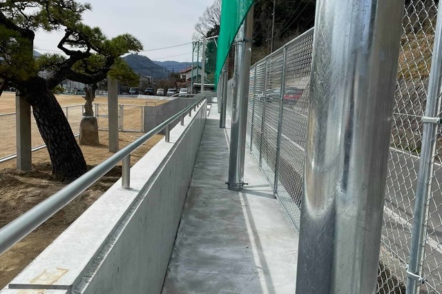 福山市立戸手小学校外構整備工事の画像11