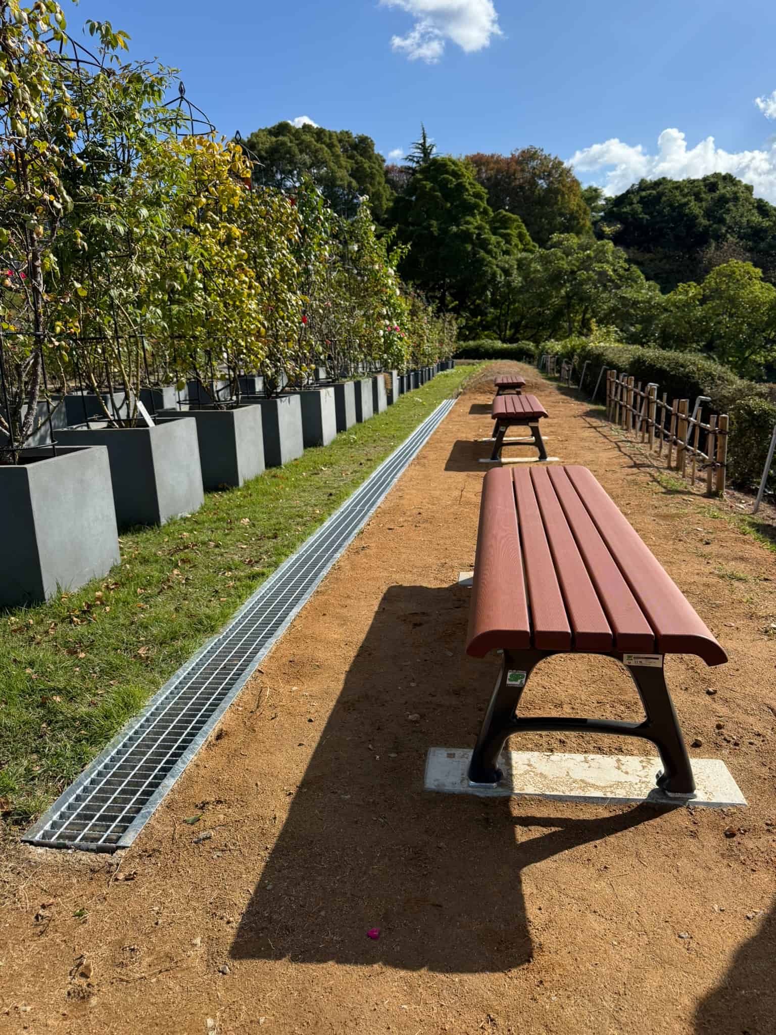 園芸センターベンチ設置工事の画像